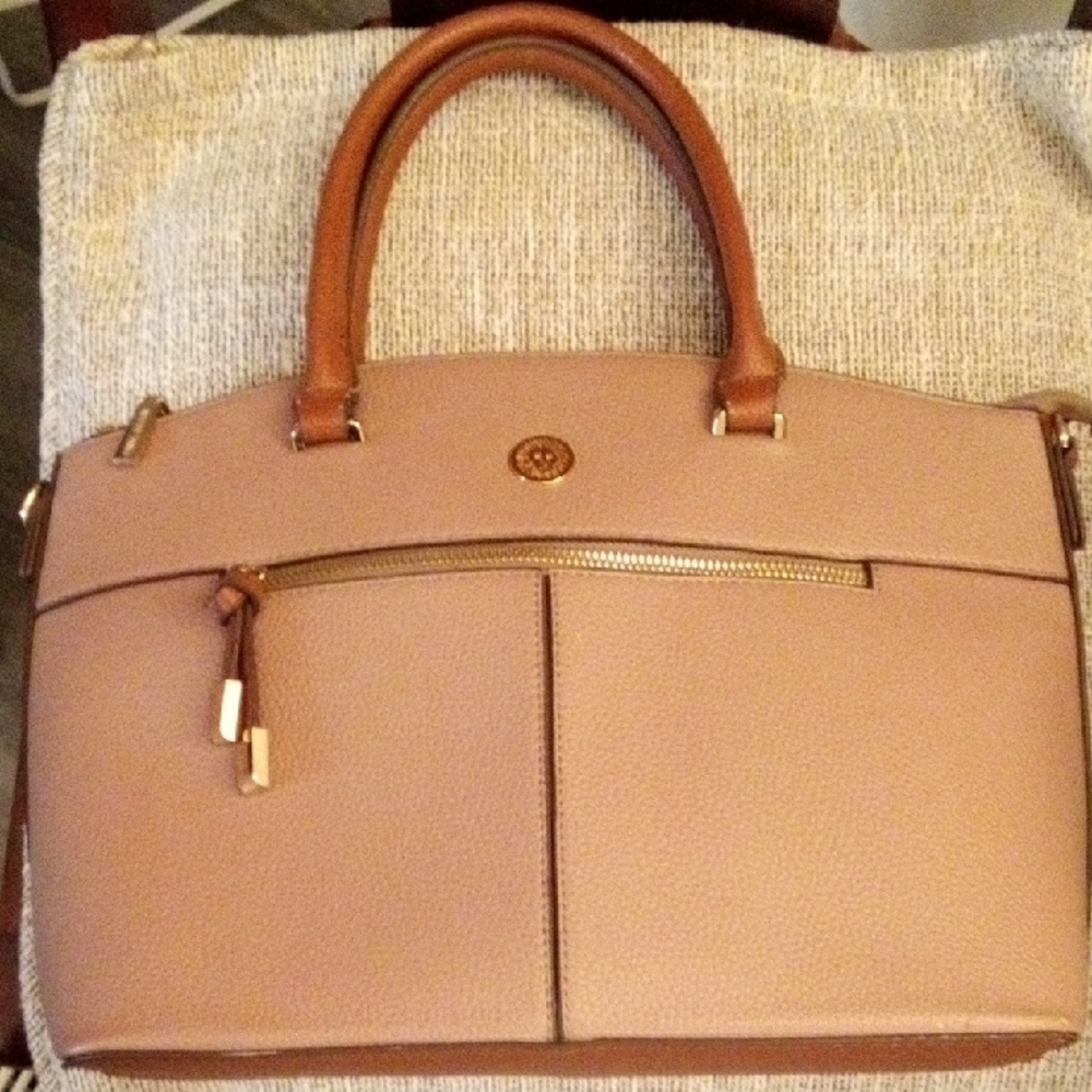 SALE!!   ANNE KLEIN Handbag - Picture 5 of 10